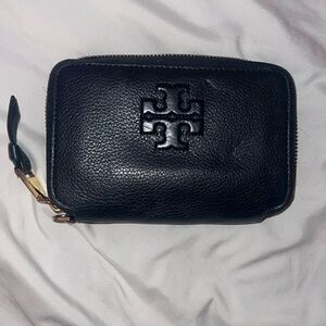 Tory Burch Brittan Wallet in Navy Blue